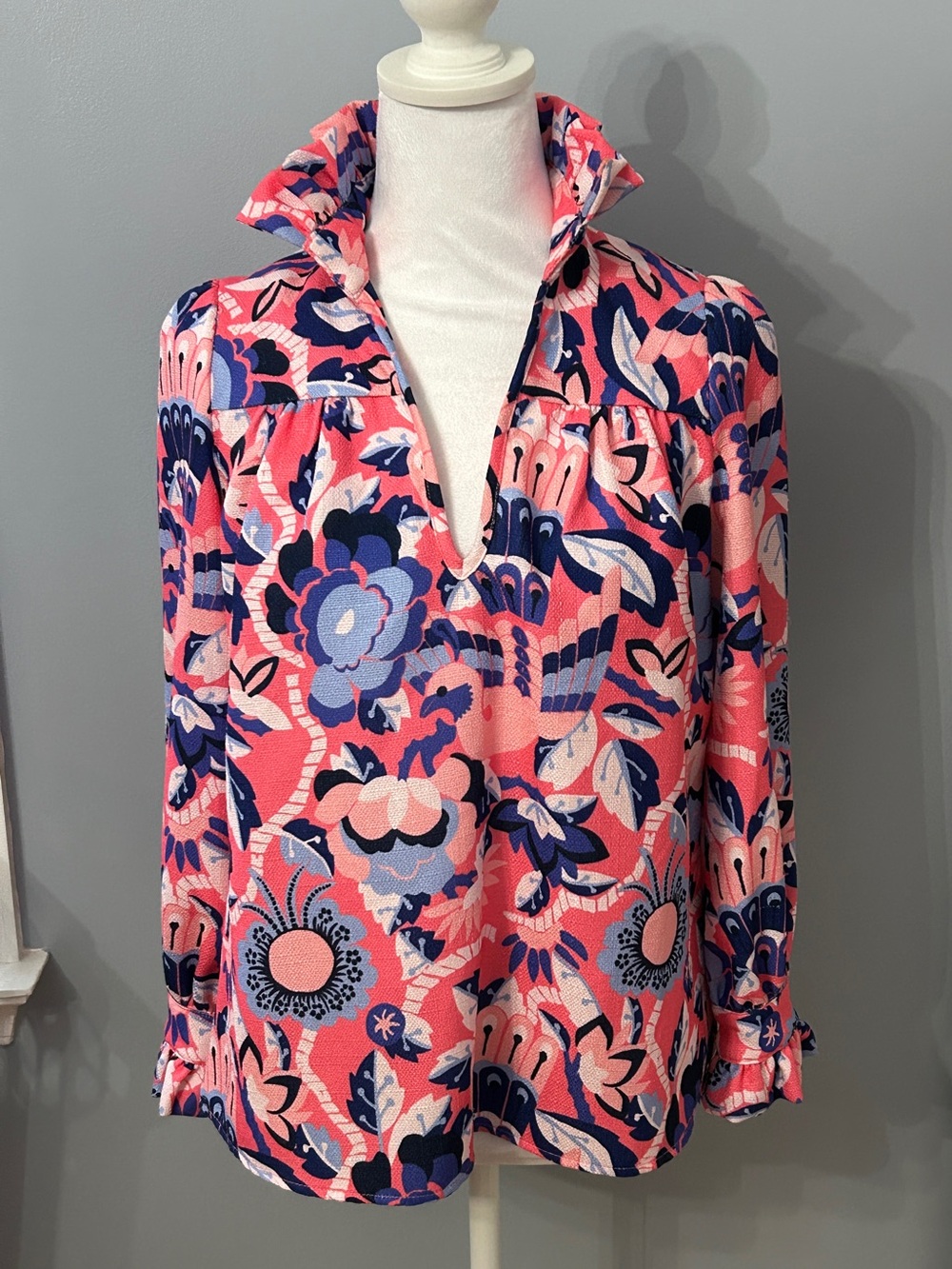 CK Bradley Blouse Pink Blue Floral Print Ruffle Collar V-Neck Top
